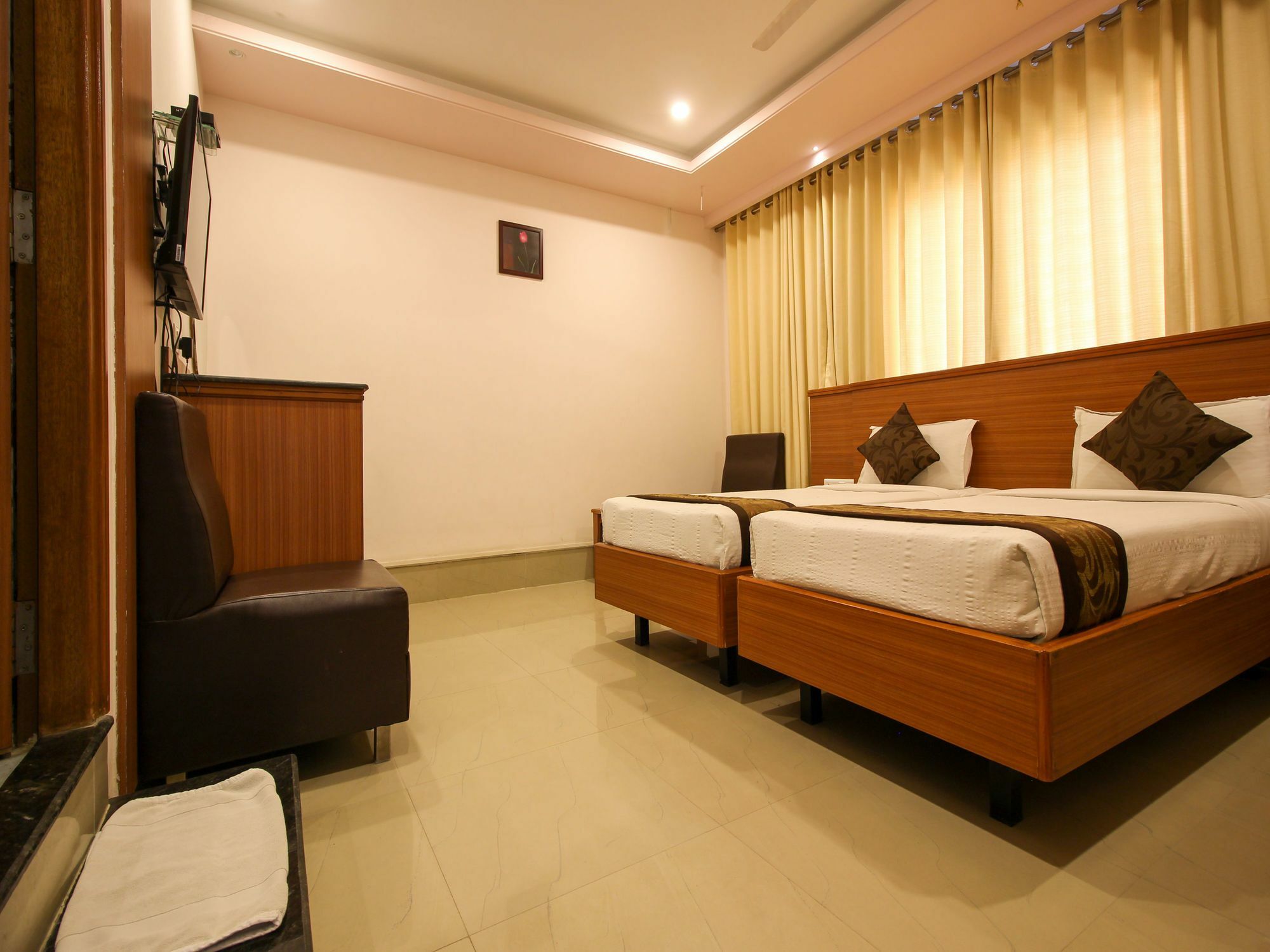 Hotel Oyo 6960 Kengeri Bangalore Esterno foto