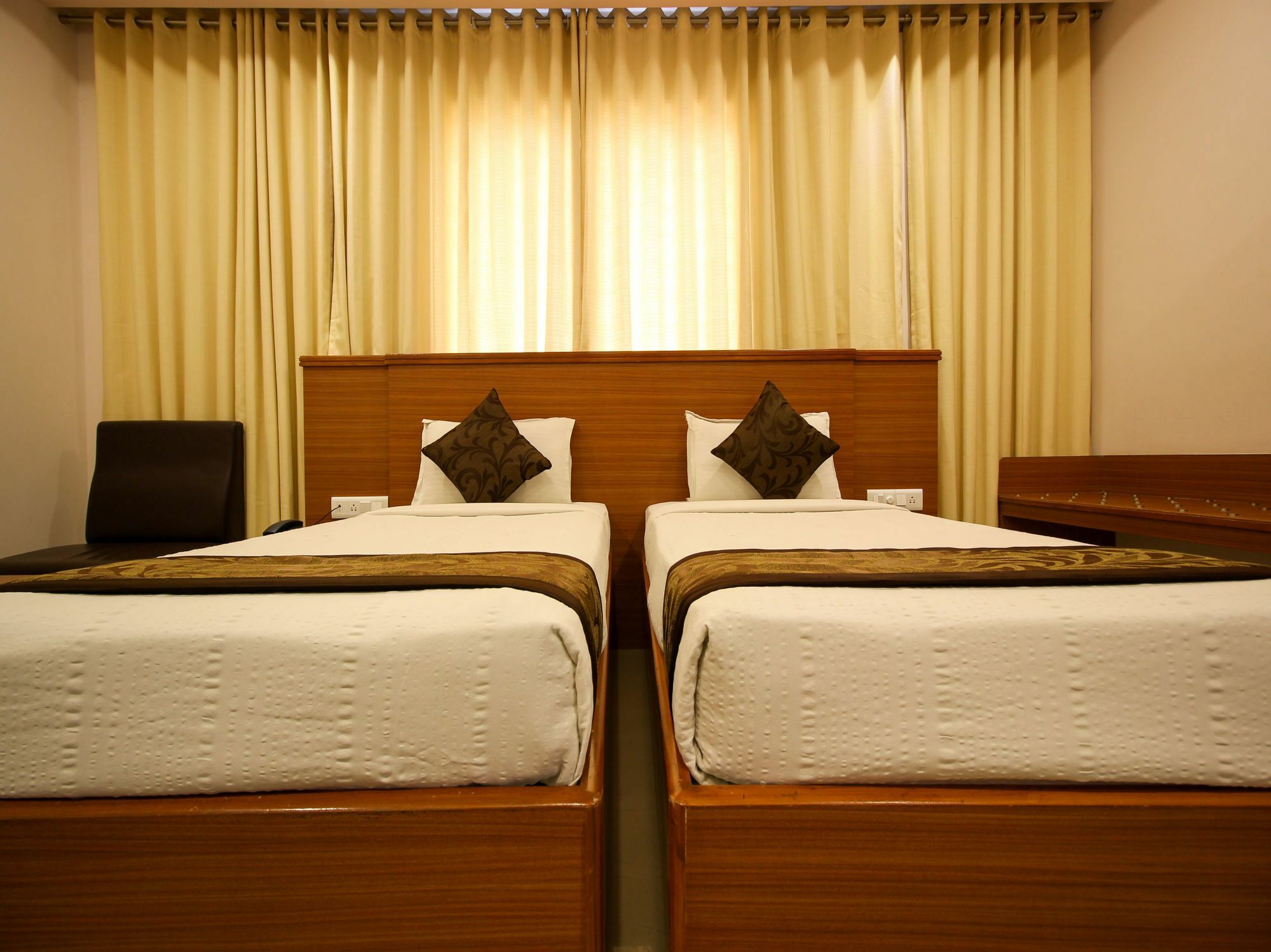 Hotel Oyo 6960 Kengeri Bangalore Esterno foto