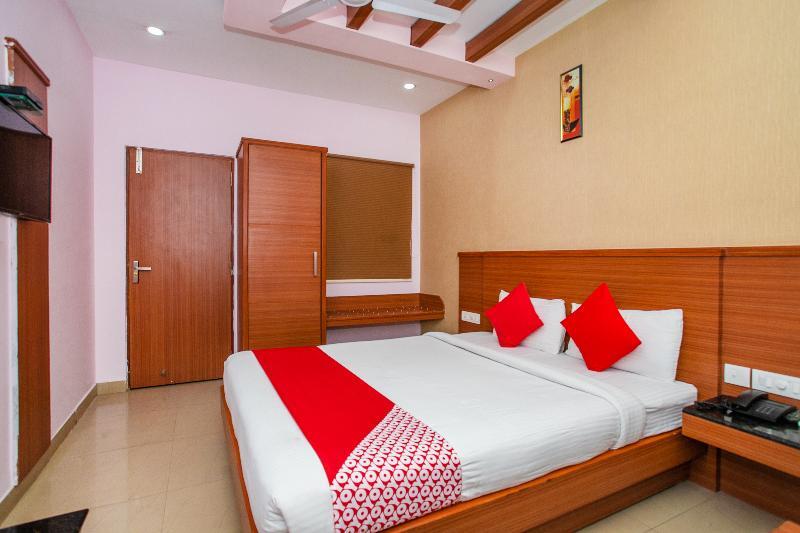 Hotel Oyo 6960 Kengeri Bangalore Esterno foto